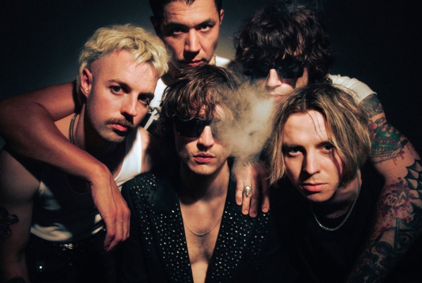 This is Essex band Bad Nerves. With members Bobby Nerves, William Philipson, George Berry, Jonathan Poulton and Samuel Thompson.